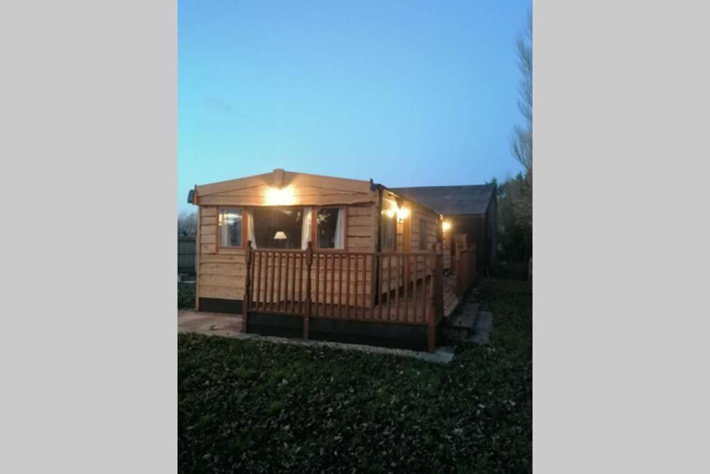 Poplar Lodge Log Caravan Kirkby on Bain Buitenkant foto